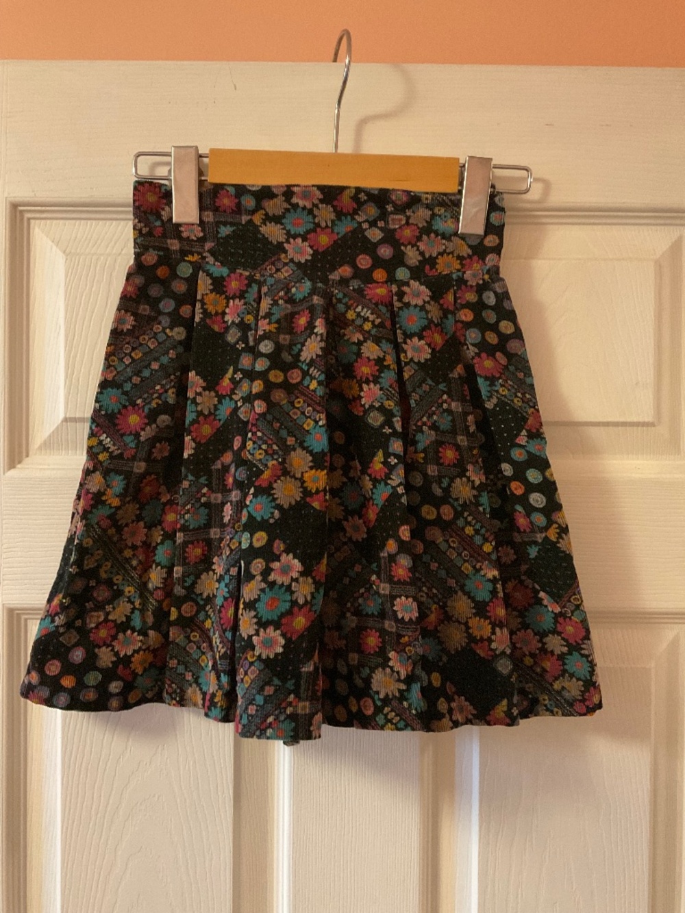 Girls skort (size 7)